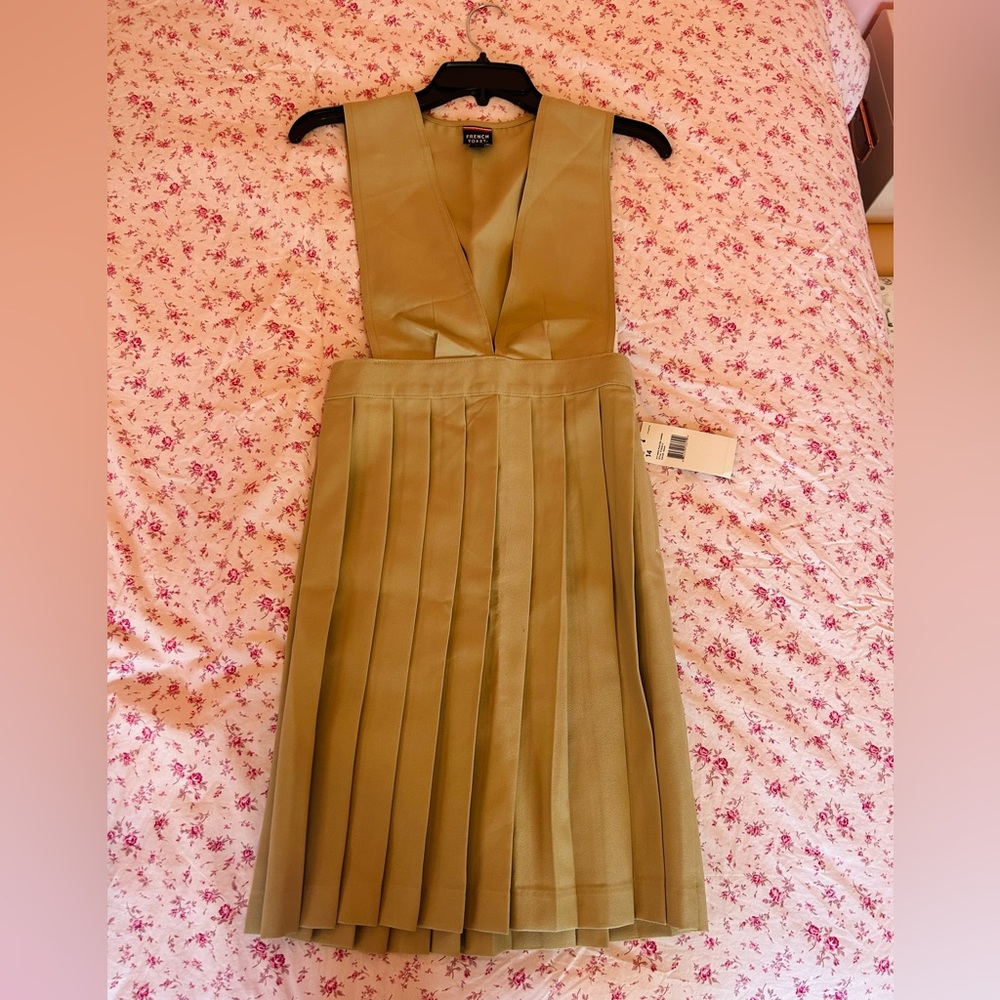 NWT NEW V Neck Pleated Jumper French Toast Girls 14 uniform Khaki x large xl